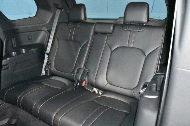 Photo of 2024 Black Honda Pilot