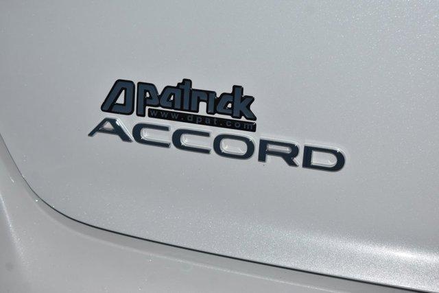 Photo of 2024 Platinum White Pearl Honda Accord