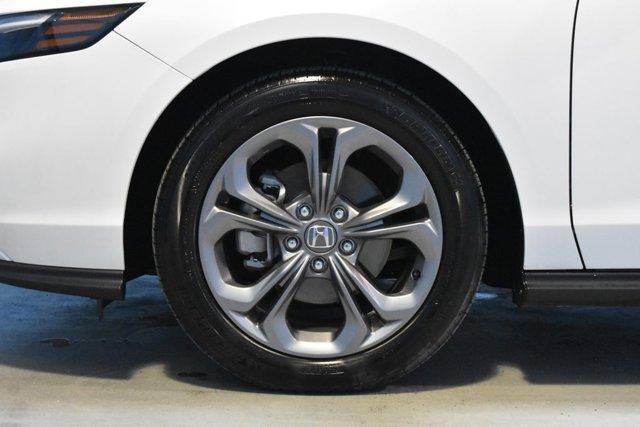 Photo of 2024 Platinum White Pearl Honda Accord