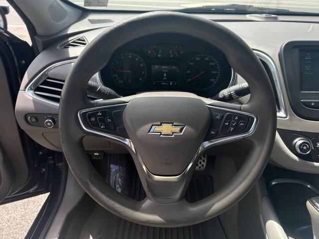 Photo of 2017 Blue Chevrolet Malibu