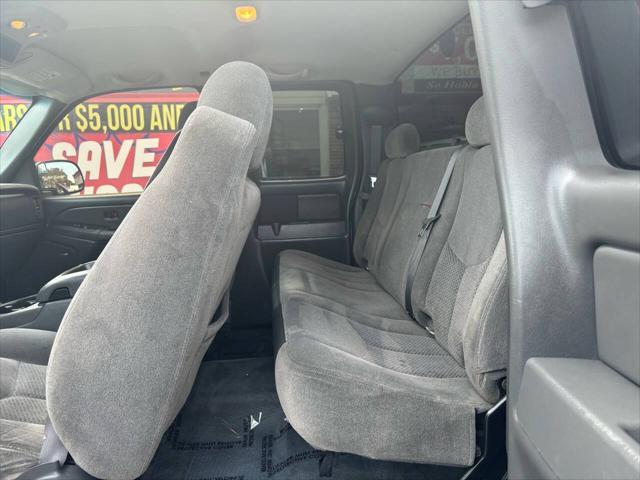 Photo of 2006 Woodland Green Chevrolet Silverado 1500