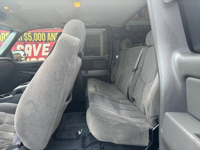 Photo of 2006 Woodland Green Chevrolet Silverado 1500