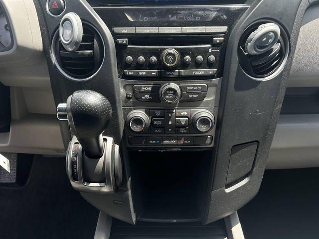 Photo of 2015 Obsidian Blue Pearl Honda Pilot