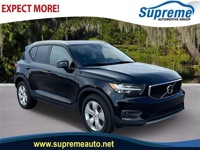 2022 Volvo XC40