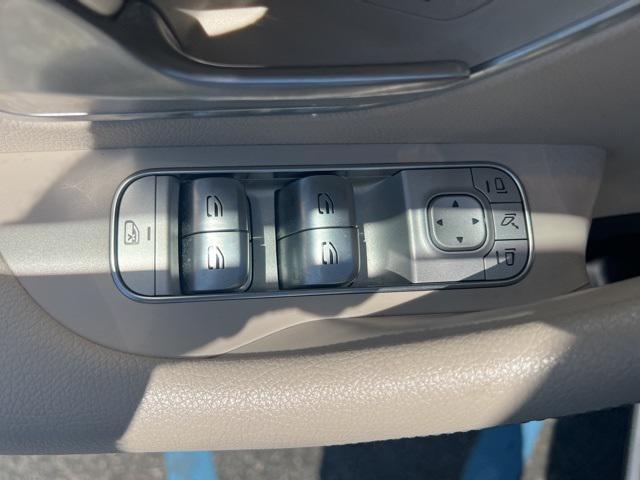 Photo of 2022 Mojave Silver Metallic Mercedes-Benz GLE 350