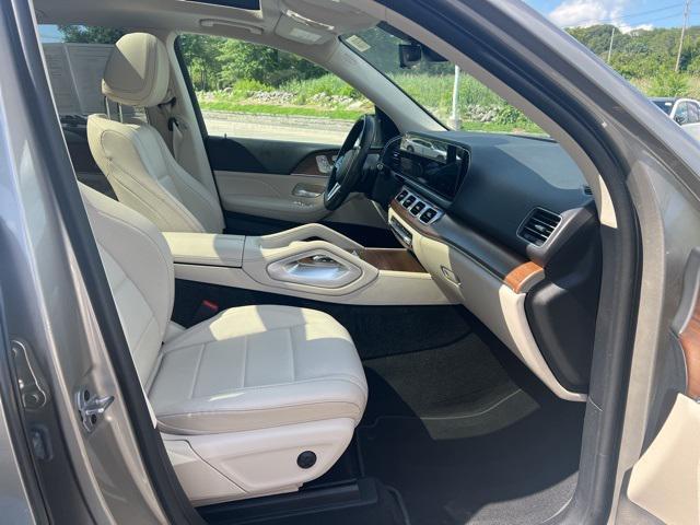 Photo of 2022 Mojave Silver Metallic Mercedes-Benz GLE 350