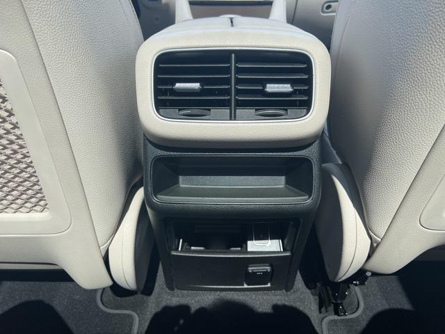 Photo of 2022 Mojave Silver Metallic Mercedes-Benz GLE 350