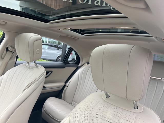 Photo of 2022 Black Mercedes-Benz S-Class