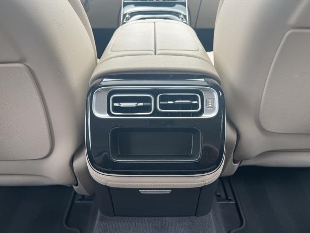 Photo of 2022 Black Mercedes-Benz S-Class