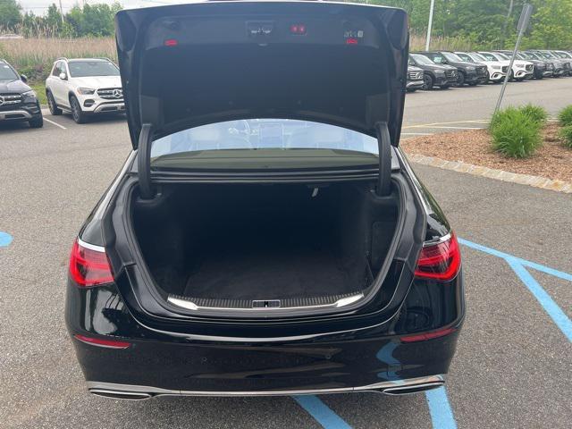 Photo of 2022 Black Mercedes-Benz S-Class