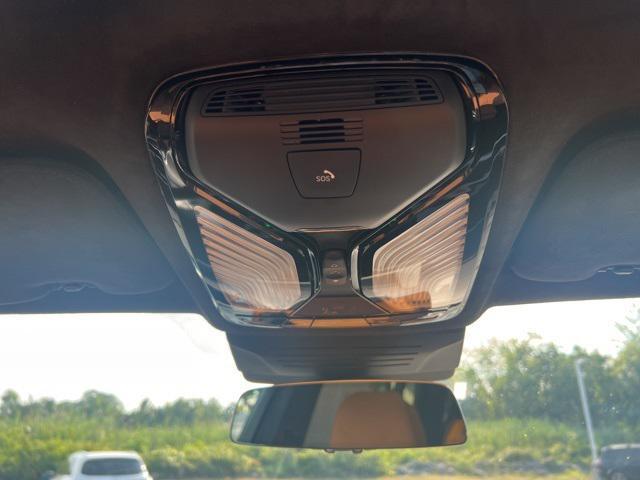 Photo of 2024 Tanzanite Blue II Metallic BMW X7