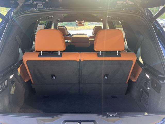 Photo of 2024 Tanzanite Blue II Metallic BMW X7