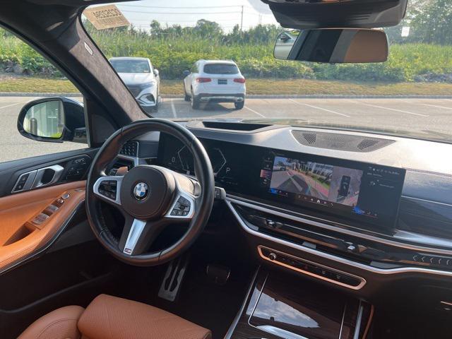 Photo of 2024 Tanzanite Blue II Metallic BMW X7