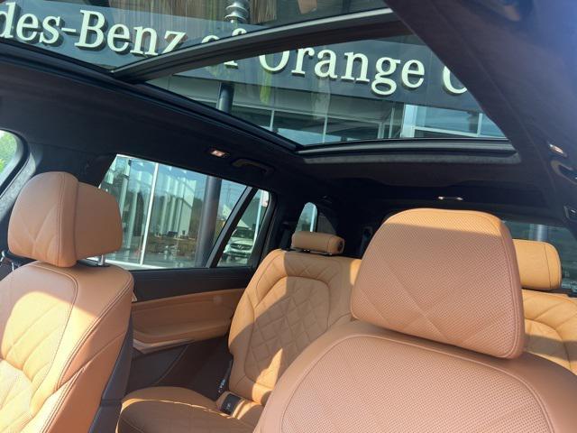 Photo of 2024 Tanzanite Blue II Metallic BMW X7
