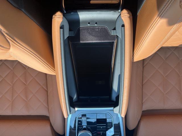 Photo of 2024 Tanzanite Blue II Metallic BMW X7