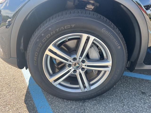 Photo of 2021 Black Mercedes-Benz GLC 300