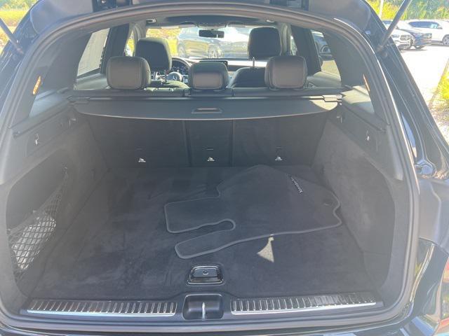 Photo of 2021 Black Mercedes-Benz GLC 300
