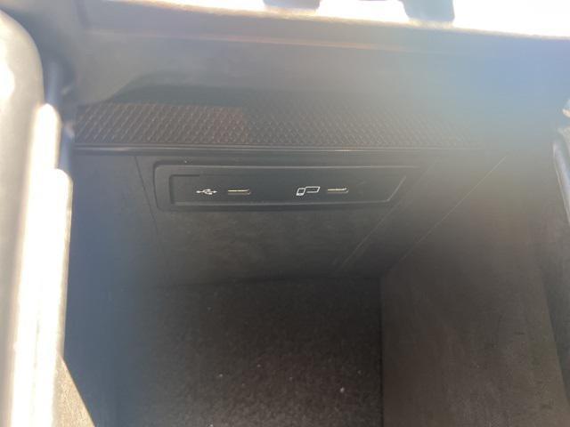 Photo of 2021 Black Mercedes-Benz GLC 300