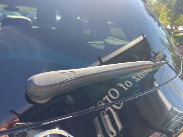 Photo of 2021 Black Mercedes-Benz GLC 300