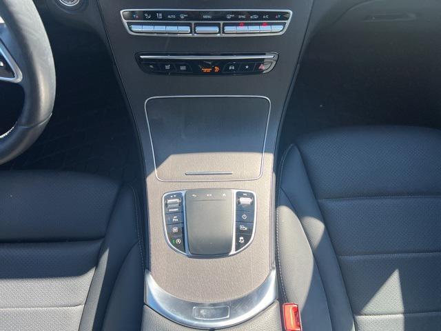 Photo of 2021 Black Mercedes-Benz GLC 300