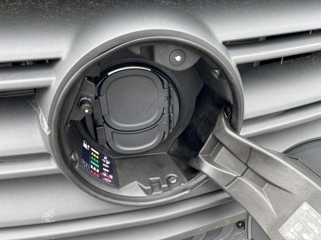 Photo of 2024 Arctic White Mercedes-Benz Sprinter 2500