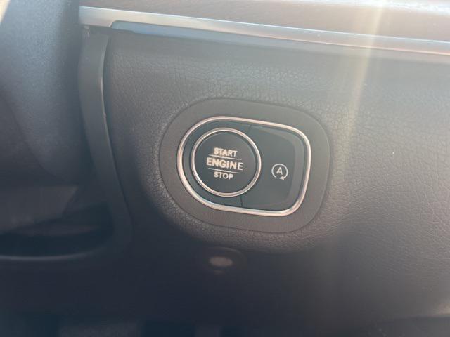 Photo of 2020 Lunar Blue Metallic Mercedes-Benz GLE 350