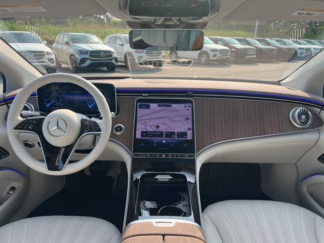 Photo of 2023 Nautical Blue Metallic Mercedes-Benz EQS 450