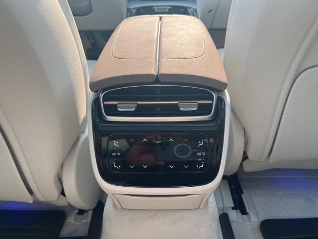 Photo of 2023 Nautical Blue Metallic Mercedes-Benz EQS 450