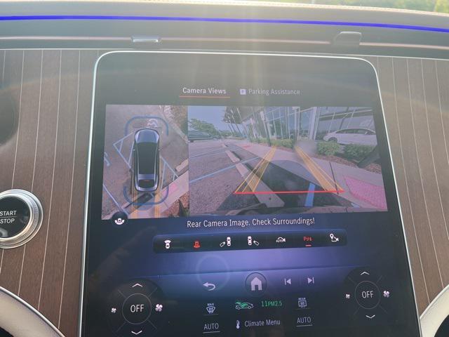 Photo of 2023 Nautical Blue Metallic Mercedes-Benz EQS 450