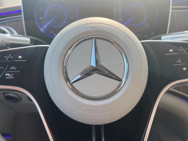 Photo of 2023 Nautical Blue Metallic Mercedes-Benz EQS 450