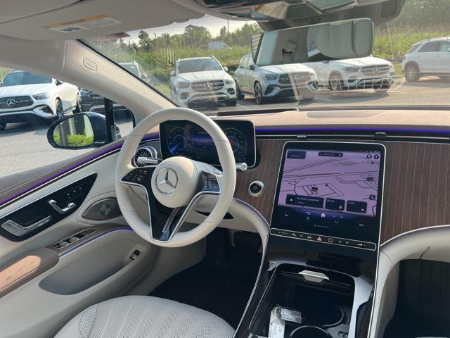 Photo of 2023 Nautical Blue Metallic Mercedes-Benz EQS 450
