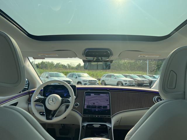 Photo of 2023 Nautical Blue Metallic Mercedes-Benz EQS 450
