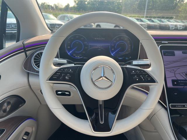Photo of 2023 Nautical Blue Metallic Mercedes-Benz EQS 450