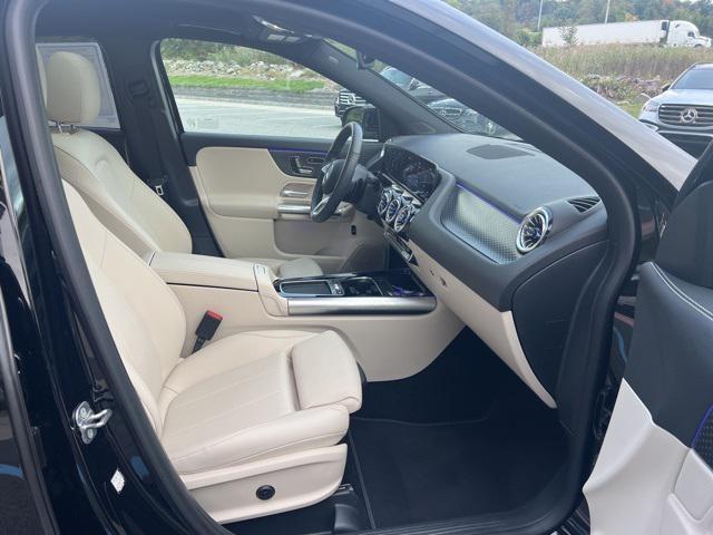 Photo of 2025 Night Black Mercedes-Benz GLA 250