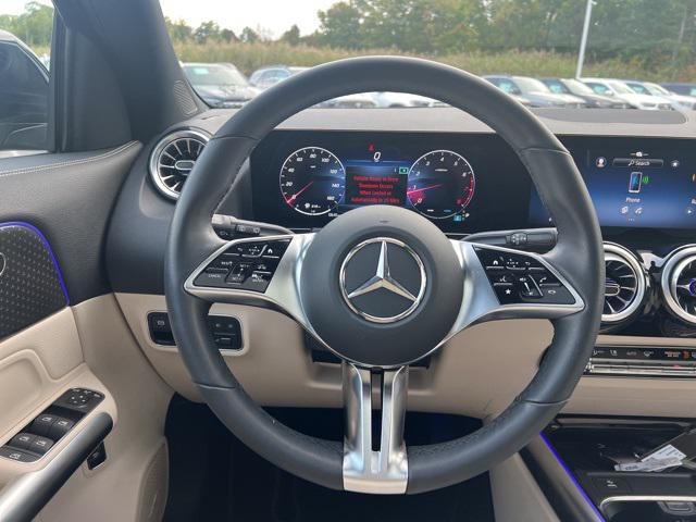 Photo of 2025 Night Black Mercedes-Benz GLA 250