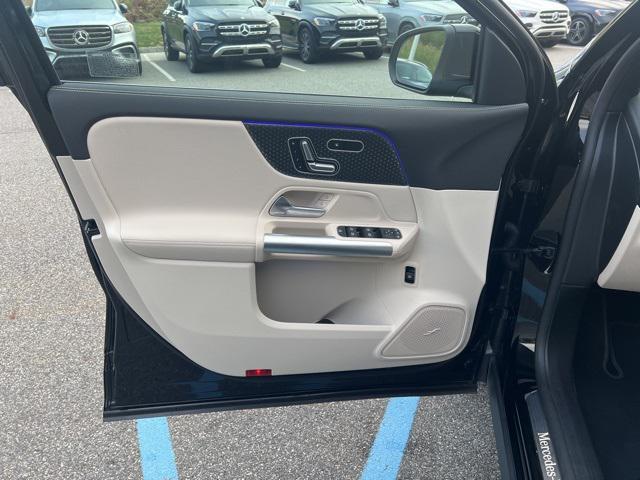 Photo of 2025 Night Black Mercedes-Benz GLA 250