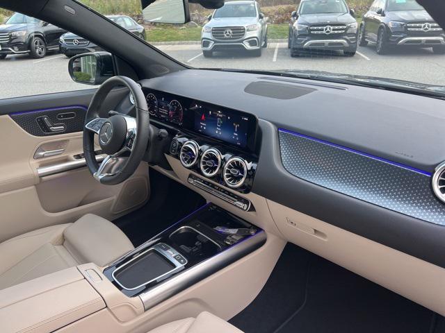 Photo of 2025 Night Black Mercedes-Benz GLA 250