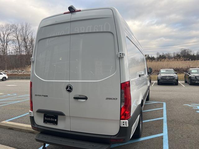 Photo of 2025 Arctic White Mercedes-Benz Sprinter 2500