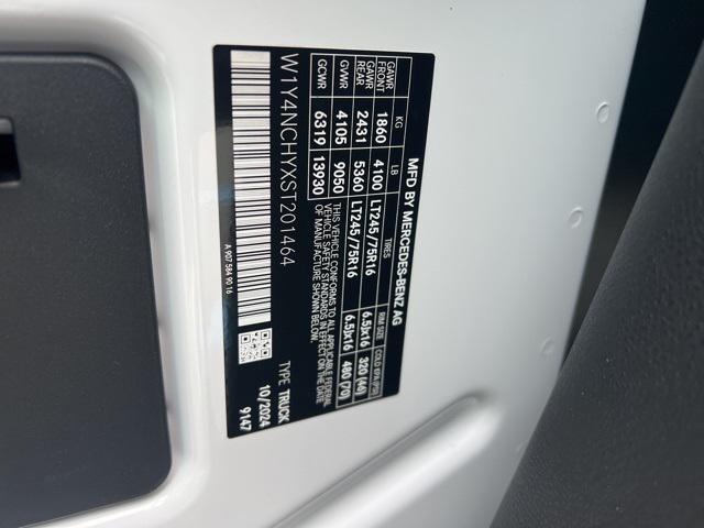Photo of 2025 Arctic White Mercedes-Benz Sprinter 2500