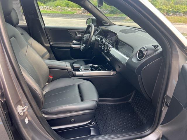 Photo of 2021 Mountain Grey Metallic Mercedes-Benz GLB 250