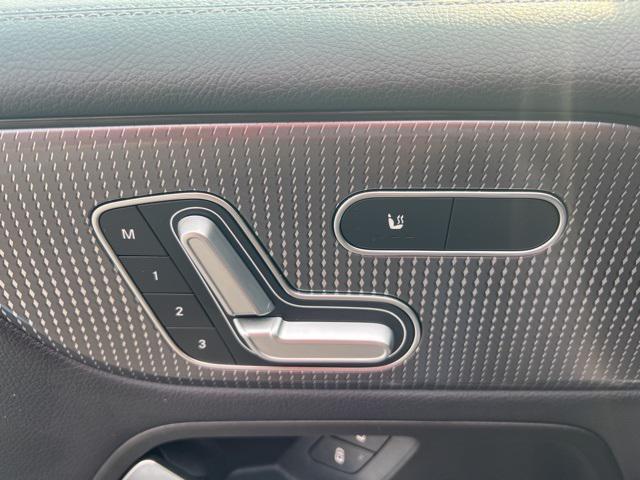 Photo of 2021 Mountain Grey Metallic Mercedes-Benz GLB 250