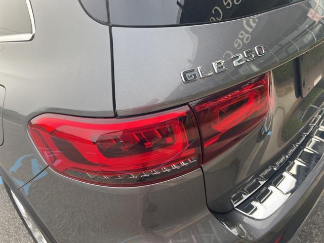 Photo of 2021 Mountain Grey Metallic Mercedes-Benz GLB 250