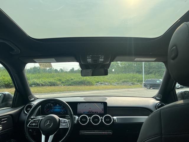 Photo of 2021 Mountain Grey Metallic Mercedes-Benz GLB 250