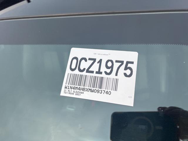 Photo of 2021 Mountain Grey Metallic Mercedes-Benz GLB 250