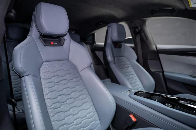 Photo of 2024 Gray Metallic Audi RS e-tron GT