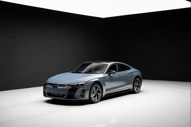 Photo of 2024 Gray Metallic Audi RS e-tron GT