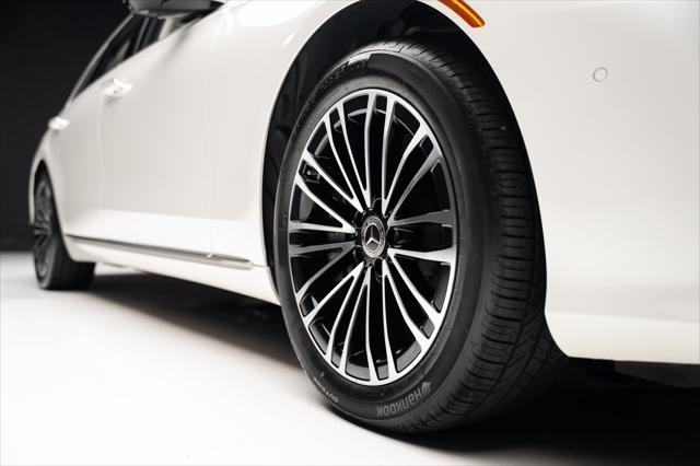 Photo of 2022 White Mercedes-Benz S-Class