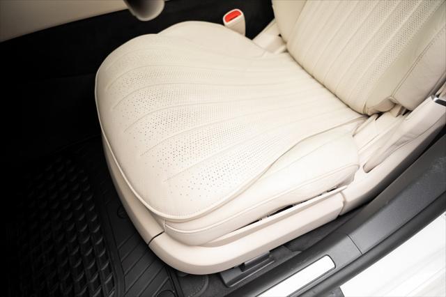 Photo of 2022 White Mercedes-Benz S-Class