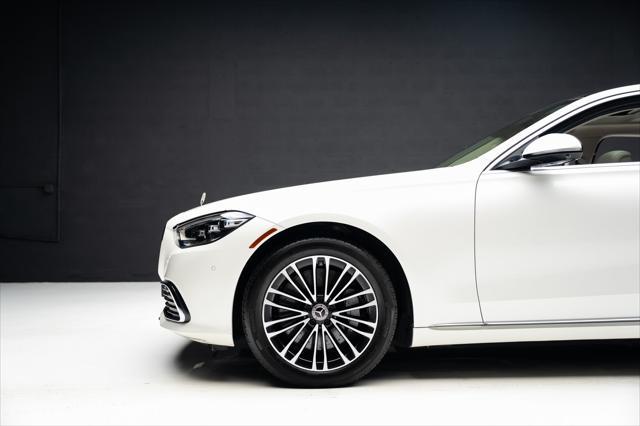 Photo of 2022 White Mercedes-Benz S-Class