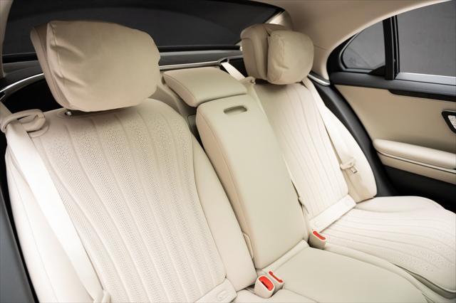 Photo of 2022 White Mercedes-Benz S-Class